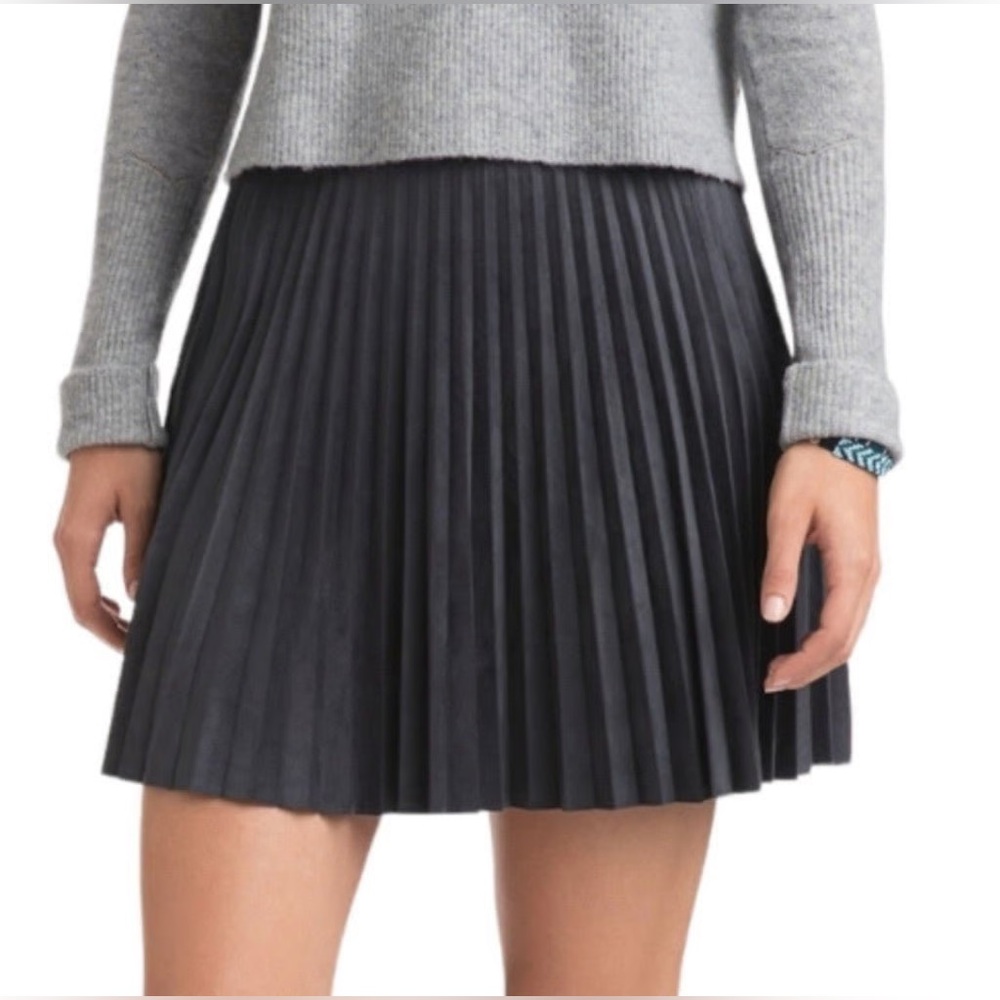 NWT Vineyard Vines Faux Suede Pleated Miniskirt, MSRP $108, 4